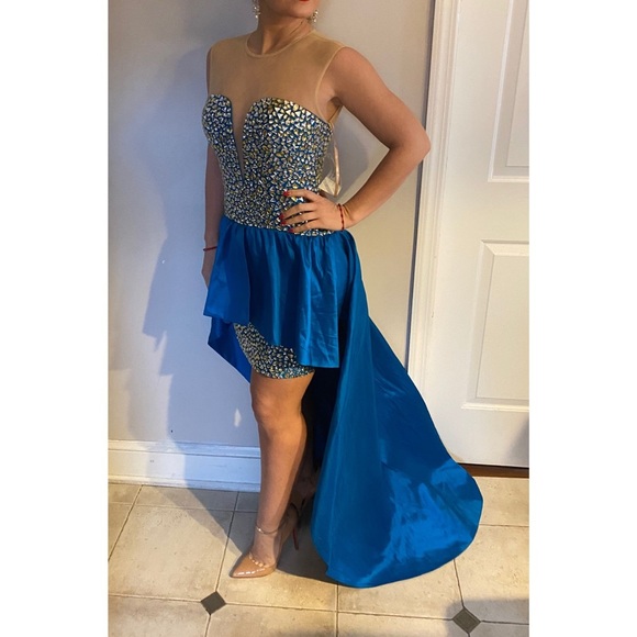 Jovani Hi/Lo Gown - Picture 2 of 4